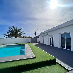 Casa Mayra Сasa de vacaciones Los Caparroses